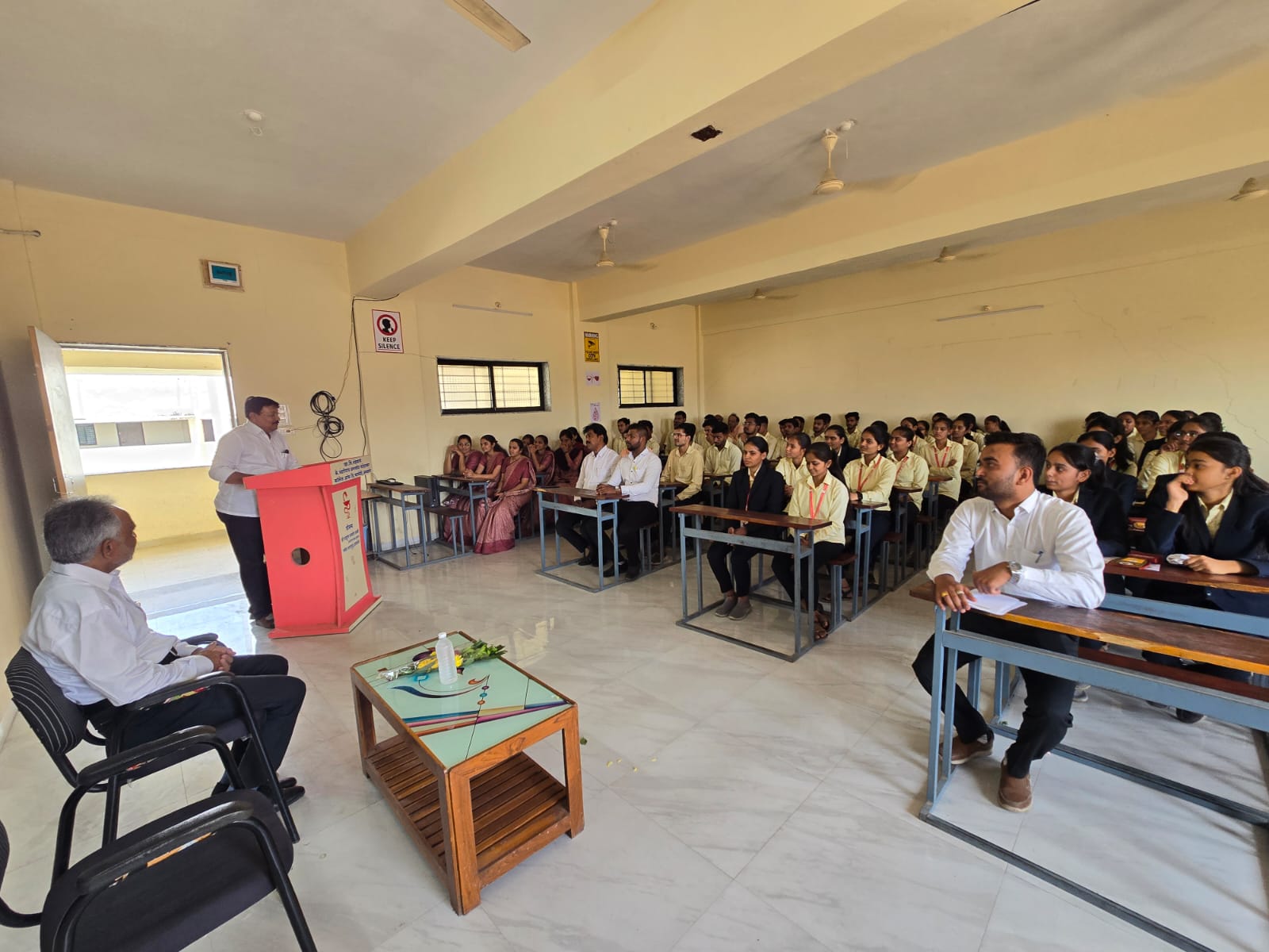 फार्मसी महाविद्यालयात SOP WRITING स्पर्धेचे आयोजन